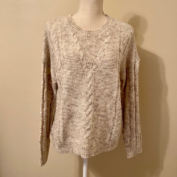 ✨ Final Price ✨ Lucky Brand Gray Cable Knit Sweater - Picture 4 of 16